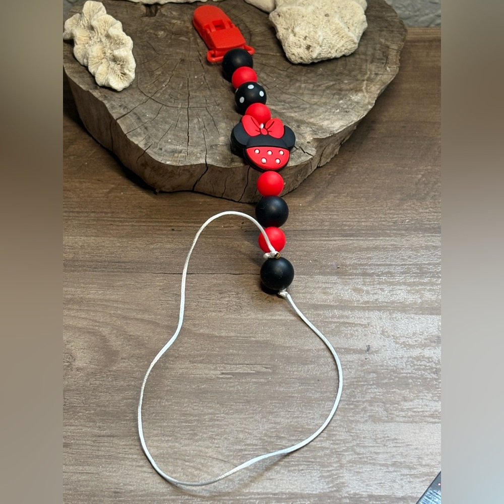 Minnie Mouse pacifier Clip